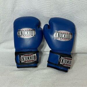Knockout‎ Fight Gear Blue Boxing Gloves 4oz. Kids Youth Fighting